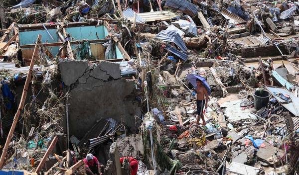 Image for Na Filipinima poginulo više od 90 osoba u naletu tajfuna Kalmaegi