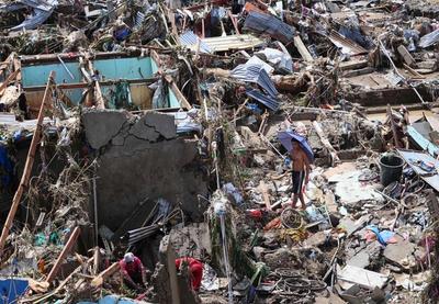 Image for Na Filipinima poginulo više od 90 osoba u naletu tajfuna Kalmaegi