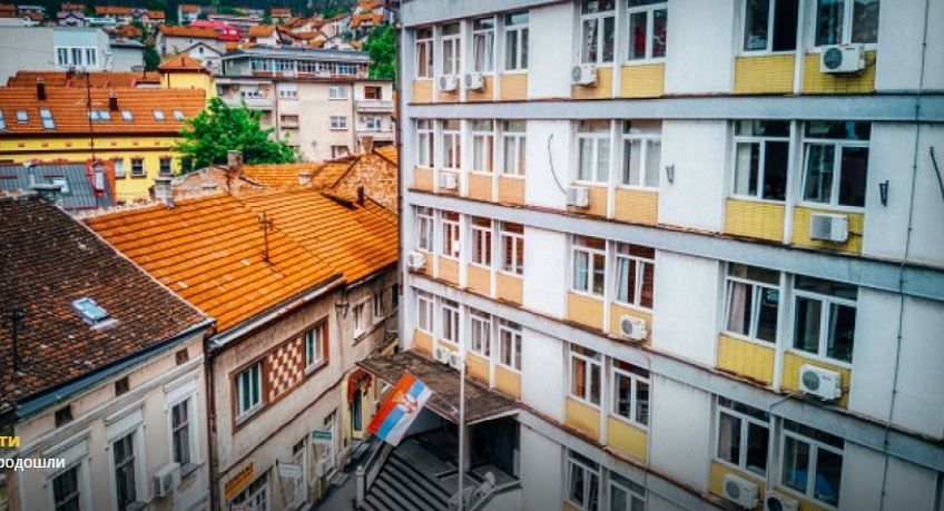 Image for Ukinut pritvor sedmorici učesnika protesta