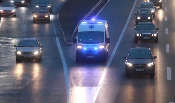 Image for Hitna pomoć: Mirna noć, bez teških povreda, nešto manji broj intervencija