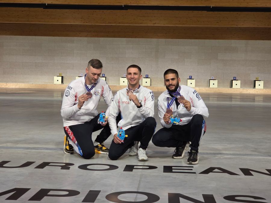 Image for Dve bronze srpskim strelcima