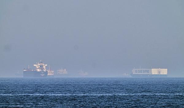 Ugašena vatra: Pogođeni brod u Arabijskom zalivu