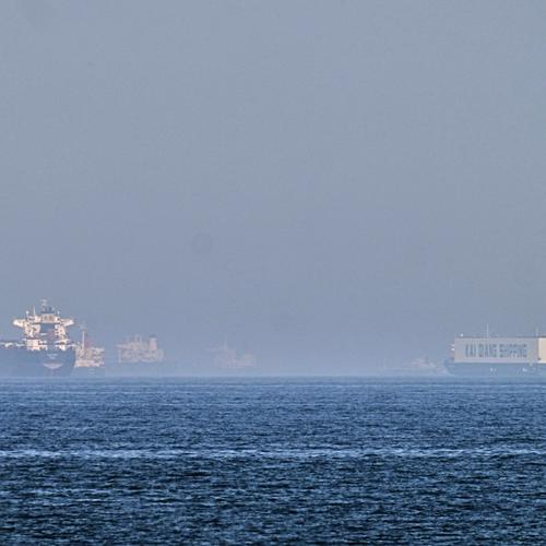 Ugašena vatra: Pogođeni brod u Arabijskom zalivu