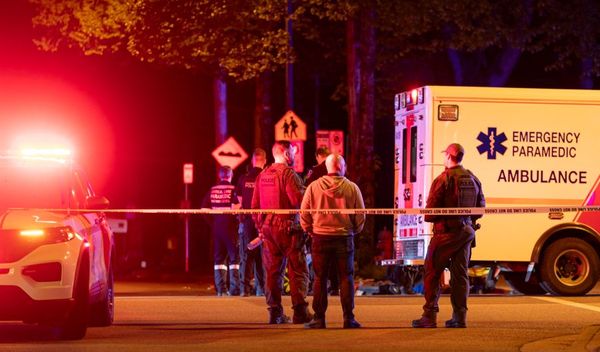 Image for Poginulo devet osoba