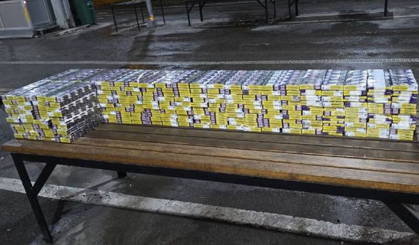 Image for Sprečen šverc 50.000 cigareta