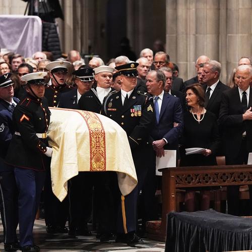 Image for Vašington bez Trampa odao poštu bivšem potpredsedniku SAD Diku Čejniju