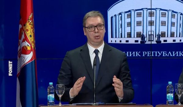 Image for Vučić sa studentima