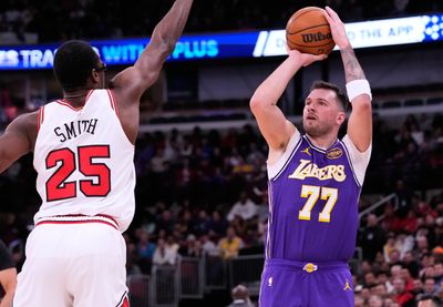 Image for Los Anđeles Lejkersi pobedili Čikago, 46 poena Dončića
