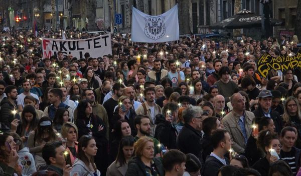 Image for Studenti: Svi pod istu zastavu