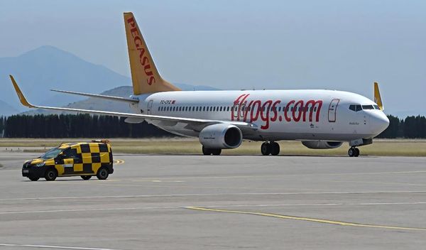 Image for Turski Pegasus otkazuje letove iz Podgorice za Izmir i Ankaru