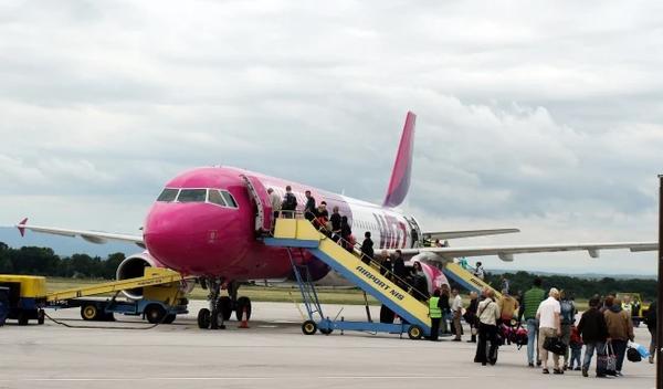 Image for Letovi niskobudžetnih kompanija znatno jevtiniji od voza