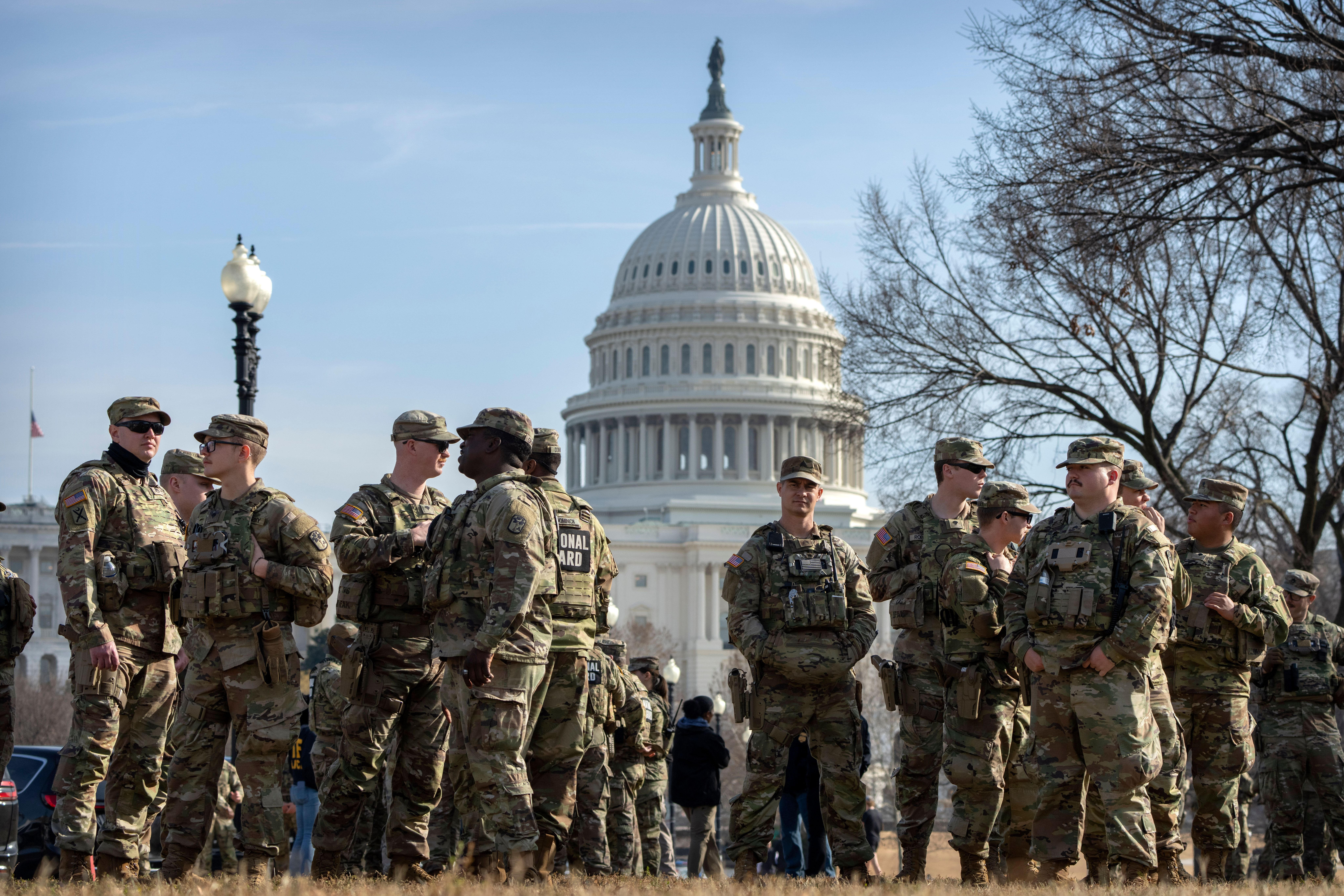 Image for SAD suspenduje odbradu imigracionih viza za 75 zemalja
