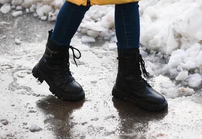 Image for Sud zabranio stanovnicima Berlina da koriste so protiv poledice