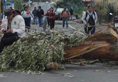 Image for U Ekvadoru pucali na vozilo predsednika Noboe