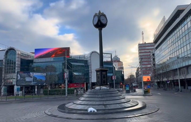 Image for Postavljen novi sat na Trgu Republike