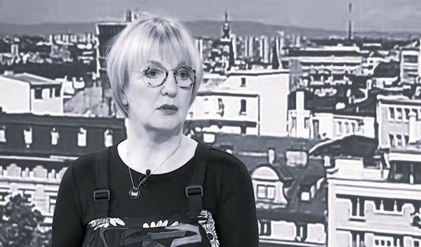 Na zvaničnoj Fejsbuk stranici Vedrane Rudan osvanula je poruka da je "otišla na područje bez signala"