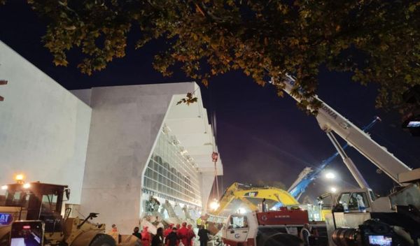 Image for Optužnica za nadstrešnicu