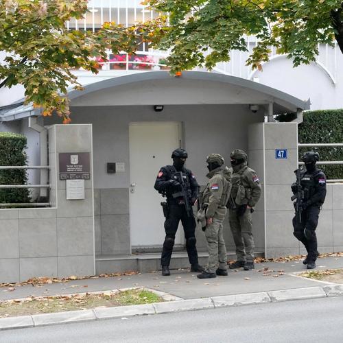 Na svom Instagram profilu držao je crnu zastavu i znak Islamske države, kazao je Dačić
