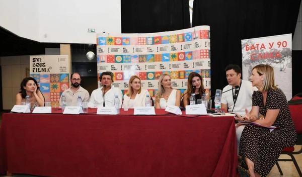 Image for Predstavljena serija „Ljuljaj me nežno“ na festivalu u Herceg Novom