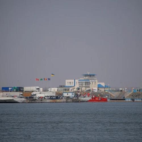 Image for Evakuacija rumunskog sela zbog požara tankera posle napada ruskog drona