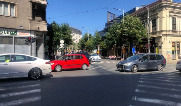 Image for Kružni tok usporava autobuse