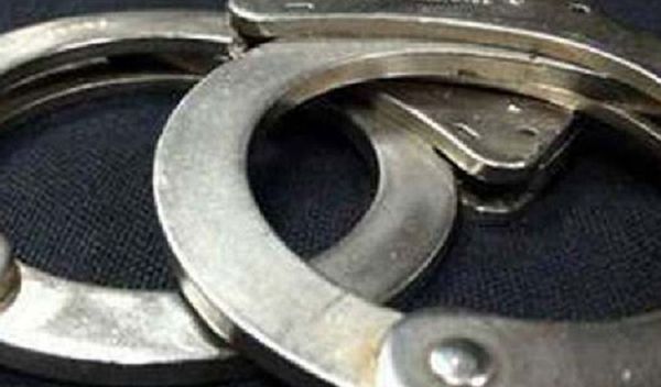 Image for Gurnuo dve žene s terase