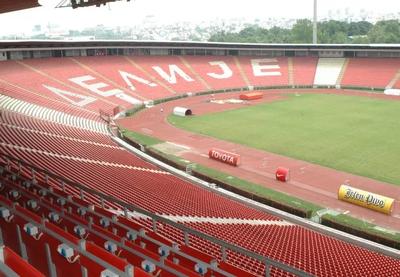 Image for Fudbaleri Crvene zvezde otputovali u Bragu, Milojević poveo 23 igrača