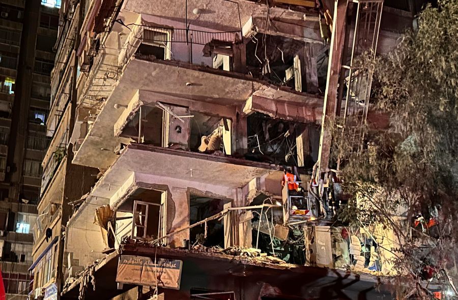 Image for Najmanje 15 žrtava