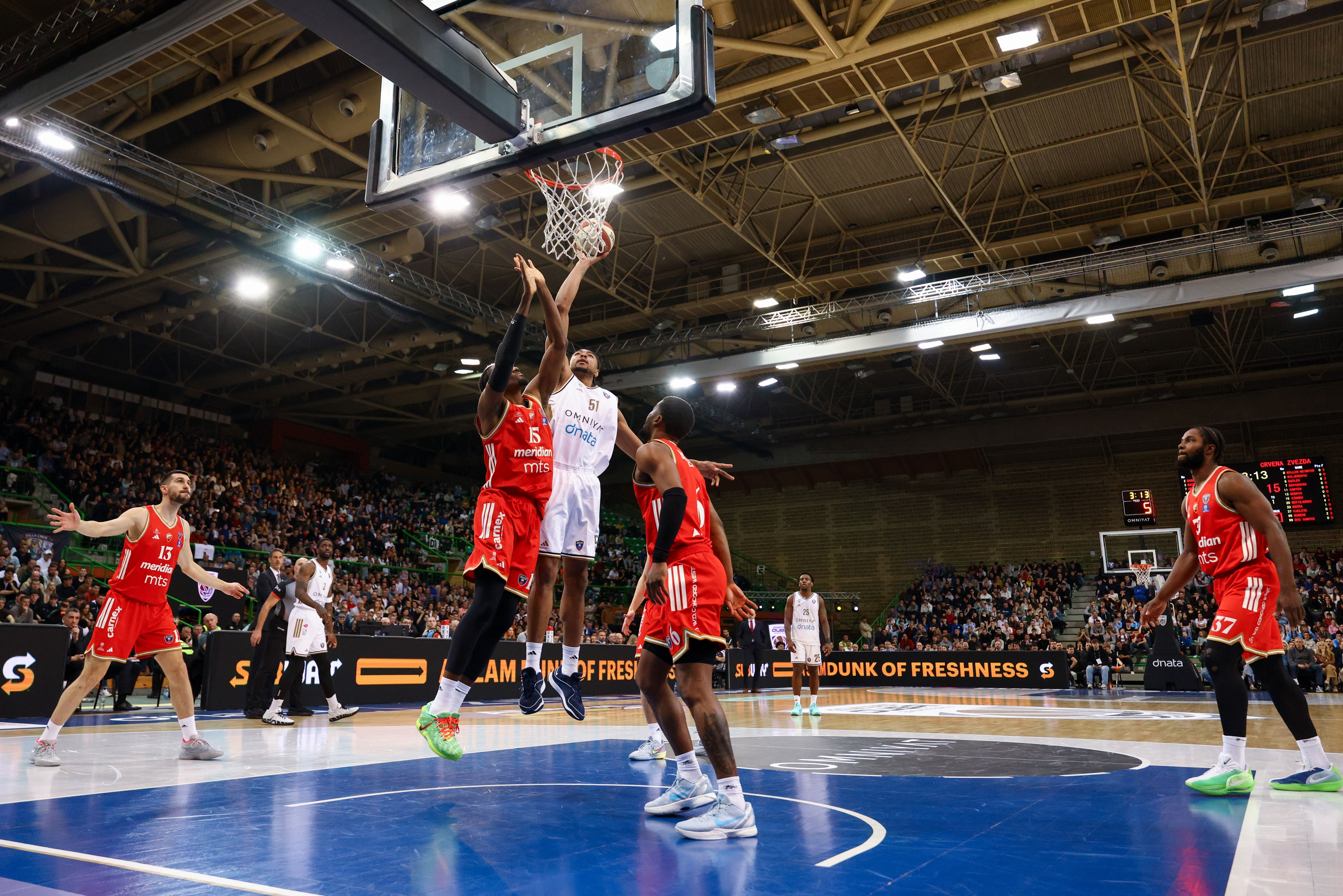 Image for Crvena zvezda savladala Pariz za četvrtu uzastopnu pobedu u Evroligi