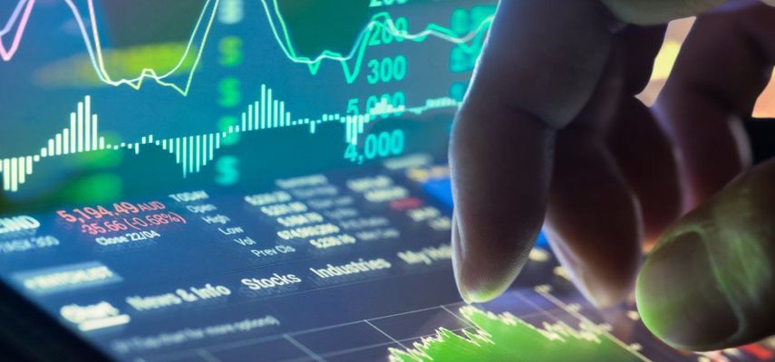 Berzanski indeks Dow Jones pao je za 0,5 odsto, odnosno oko 232 poena poena, a S&P 500 i Nasdaq za 0,1 odsto
