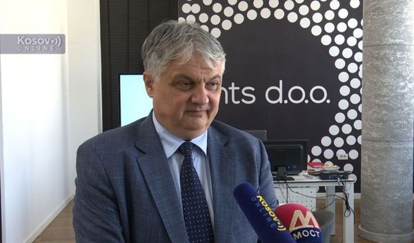 Image for Lučić najavio proveru zbog promene programa TV Forum na Supernovi