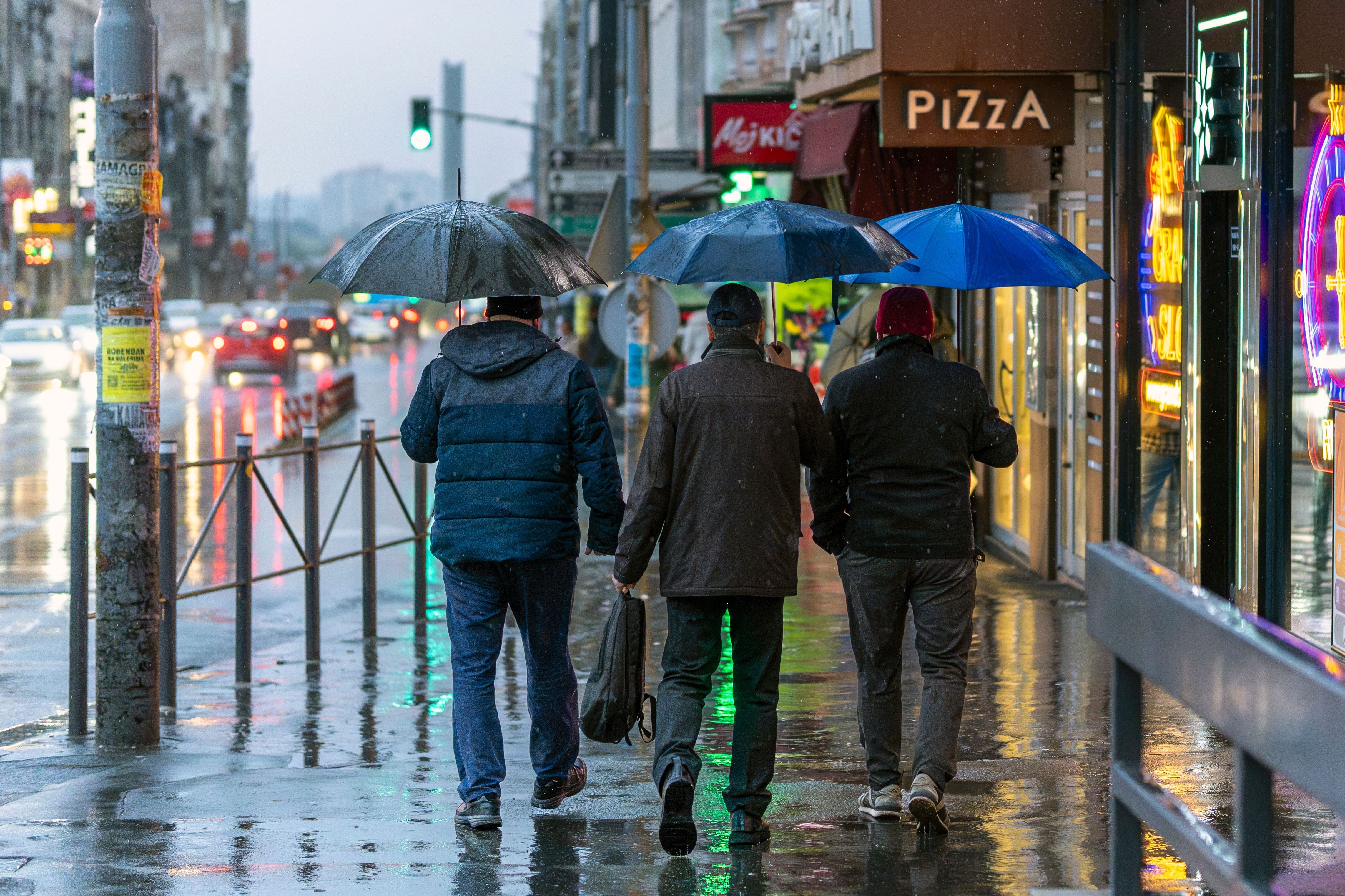 Image for Danas oblačno i hladnije sa kišom, uveče razvedravanje
