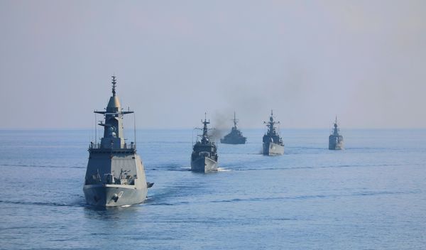 Image for Iran najavio ponovo preuzimanje kontrole nad Ormuskim moreuzom