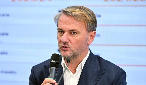 Image for Mijailović: Utakmica protiv Dubaija će biti odložena, ostatak sezone doveden u pitanje