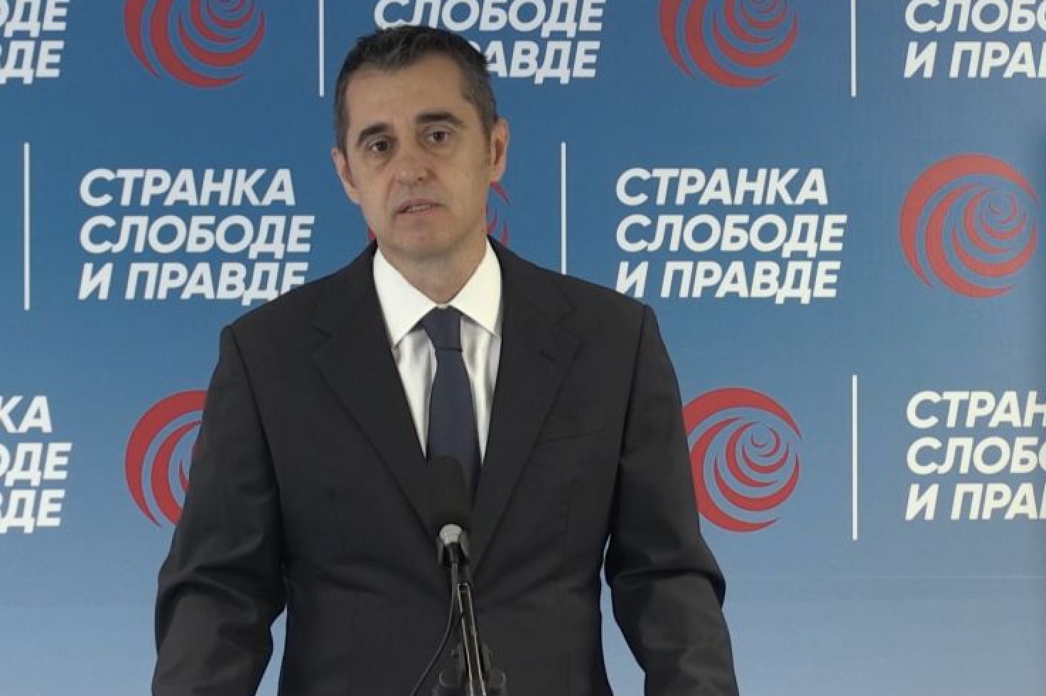 Image for Mladi hoće pravdu, ne kredit