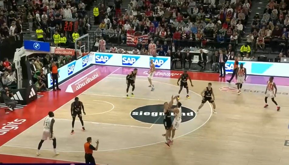 Image for Crvena zvezda poražena od Bajerna u Minhenu, Obst briljirao sa 31 poenom