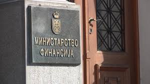 U odnosu na kraj 2025. smanjen je i javni dug i njegovo učešće u BDP-u, odnosno 31. decembra prošle godine javni dug je iznosio 39,34 milijarde evra, a njegovo učešće u BDP-u bilo je 44,4 odsto