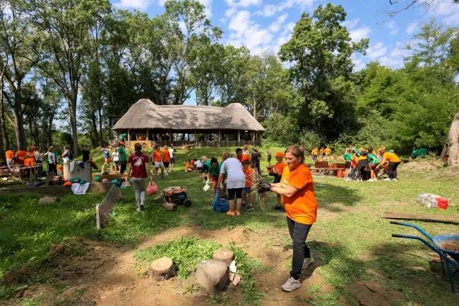 Image for Volonteri Erste banke u Srbiji u akciji očuvanja Specijalnog rezervata prirode Obedska bara