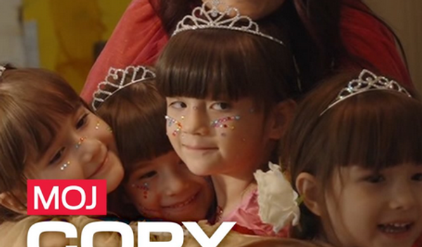 Image for Porodična tarifa koja spaja: Ista postpejd opcija za roditelje, sestre i tebe