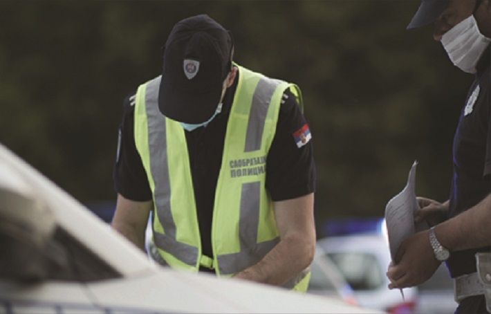 Image for Troje povređenih u sudaru