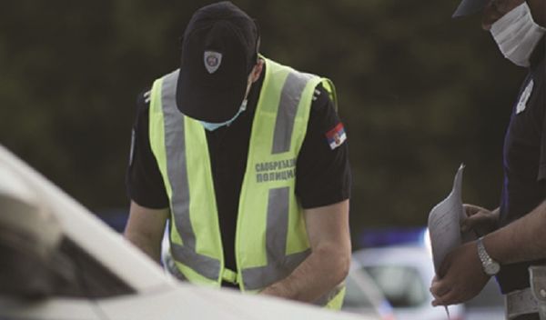 Image for Troje povređenih u sudaru