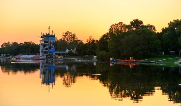 Image for Muškarac preminuo na Adi Ciganliji