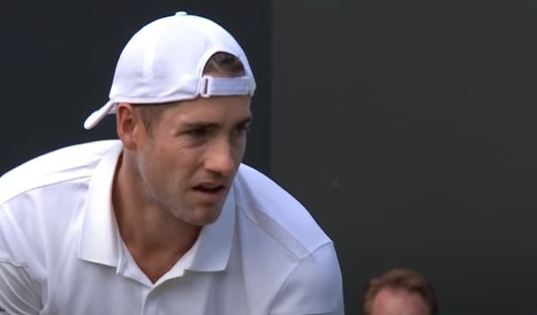 Image for Džon Izner: Dajte ruskim teniserima zastavu nazad, zabrana je besmislena