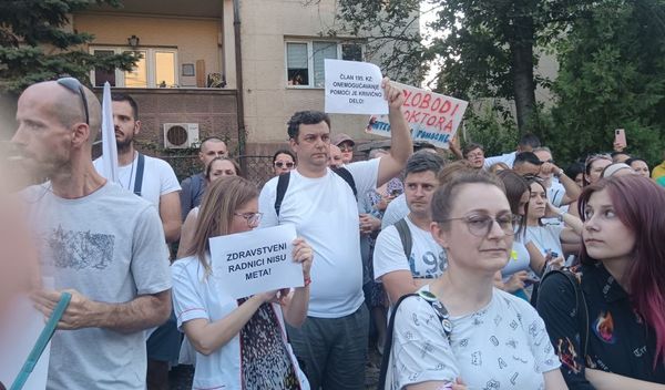 Image for Skup podrške uhapšenom lekaru