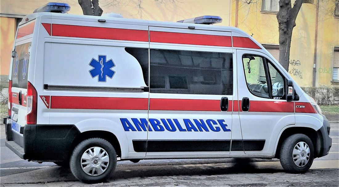 Povređeni su prevezeni u Kliničko bolnički centar Niš, a kako saznaje Tanjug, oni nisu životno ugroženi i u toku je dijagnostika