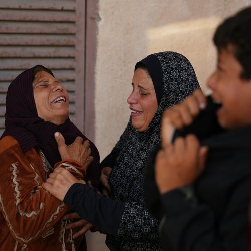 Palestinski mediji su preneli da desetine izraelskih doseljenika napada selo Kusra na Zapadnoj obali