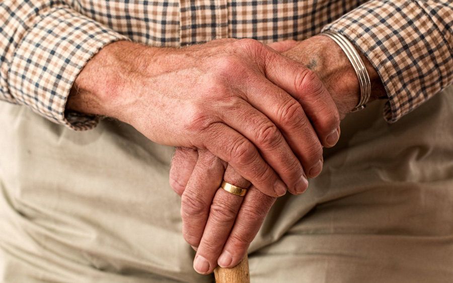Ovaj vremešni Tajlanđanin bacio je disk 7,59 metara što nikada nikome od njegovim vršnjaka nije pošlo za rukom