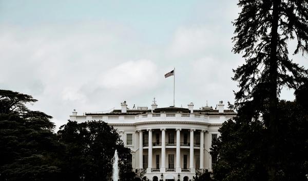 Image for Tramp ukida zakon o borbi protiv klimatskih promena