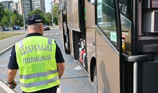 Image for Obavezno prijaviti prevoz dece