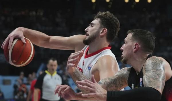 Image for Košarkaši Nemačke u neizvesnoj završnici pobedili Tursku za titulu prvaka Evrope